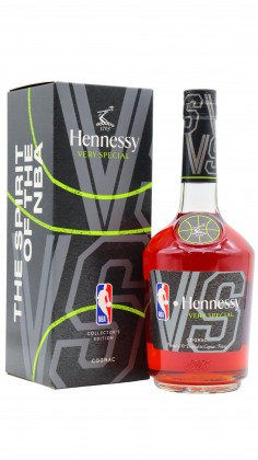 Hennessy Paradis Baccarat Crystal Bottled 1980s | Prestige Cognac